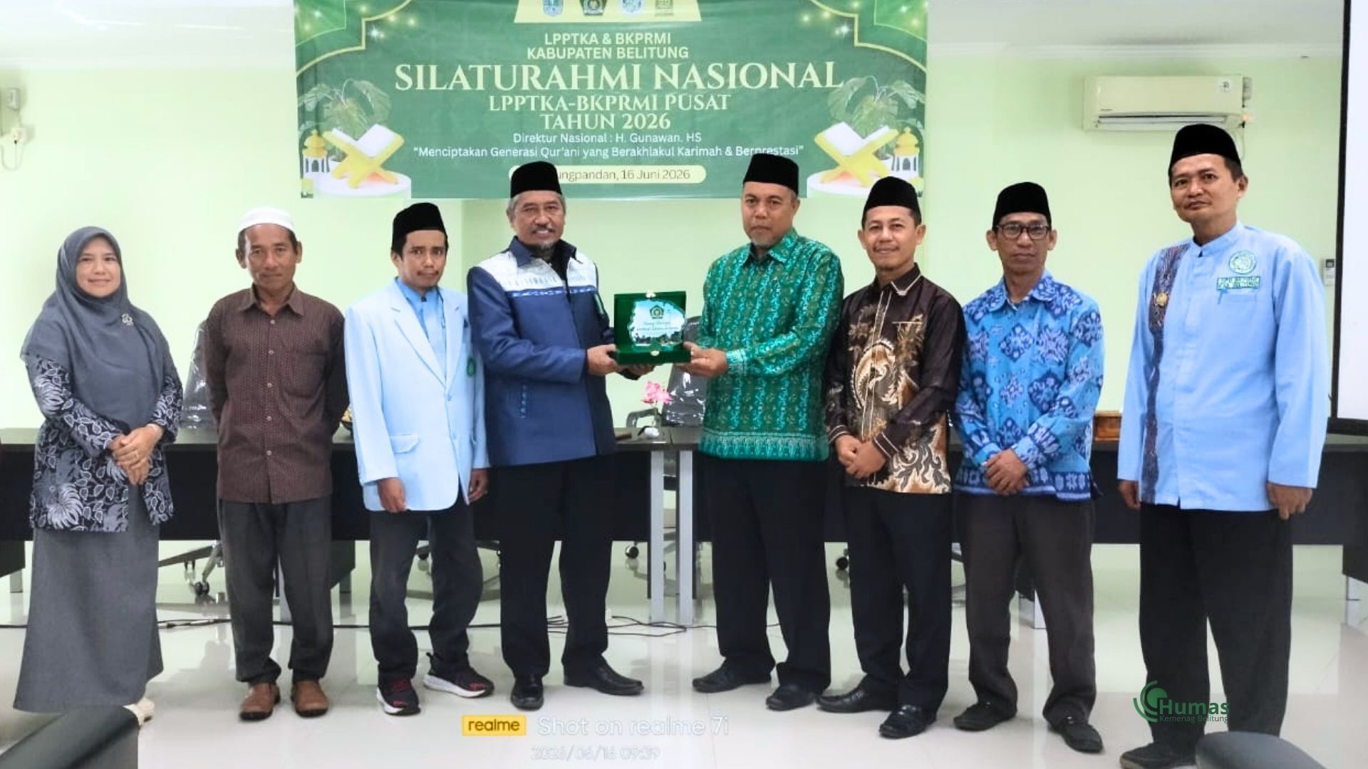 Kemenag Belitung Perkuat Pembinaan TPA Lewat Silaturahmi Nasional Sekaligus Penyerahan Plakat