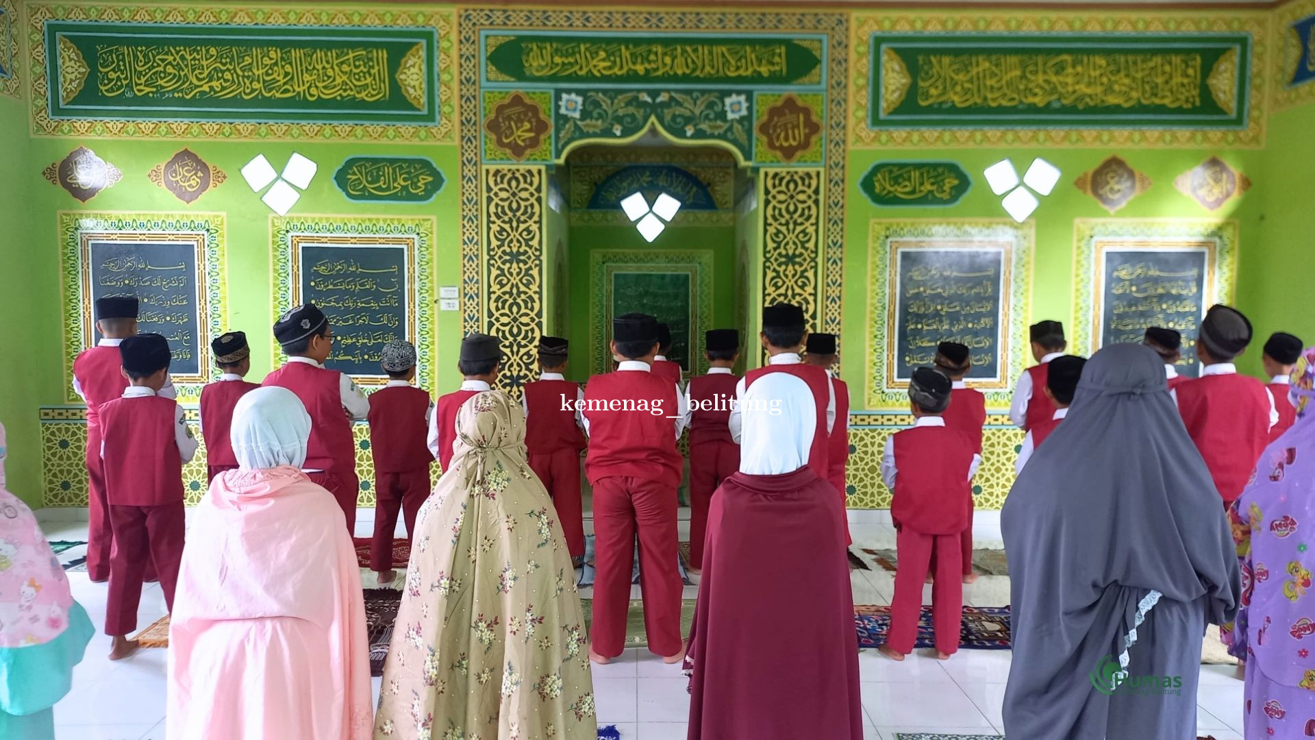 Pembiasaan Sholat Duha Perkuat Karakter Islami Siswa MIN 1 Belitung