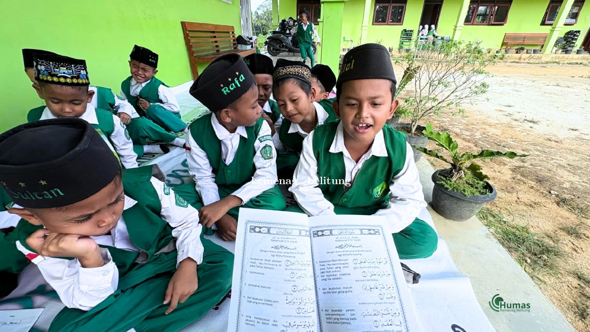 Penuh Semangat, Siswa MIN 2 Belitung Kampus B Setor Hafalan Surah Pendek dan Sholawat