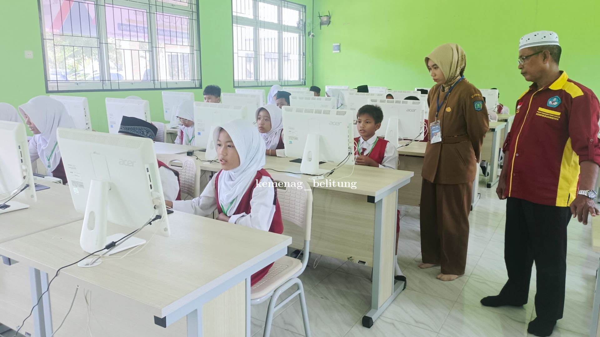 Siswa MIN 2 Kabupaten Belitung Ikuti ANBK 2025 di SMPN 1 Membalong