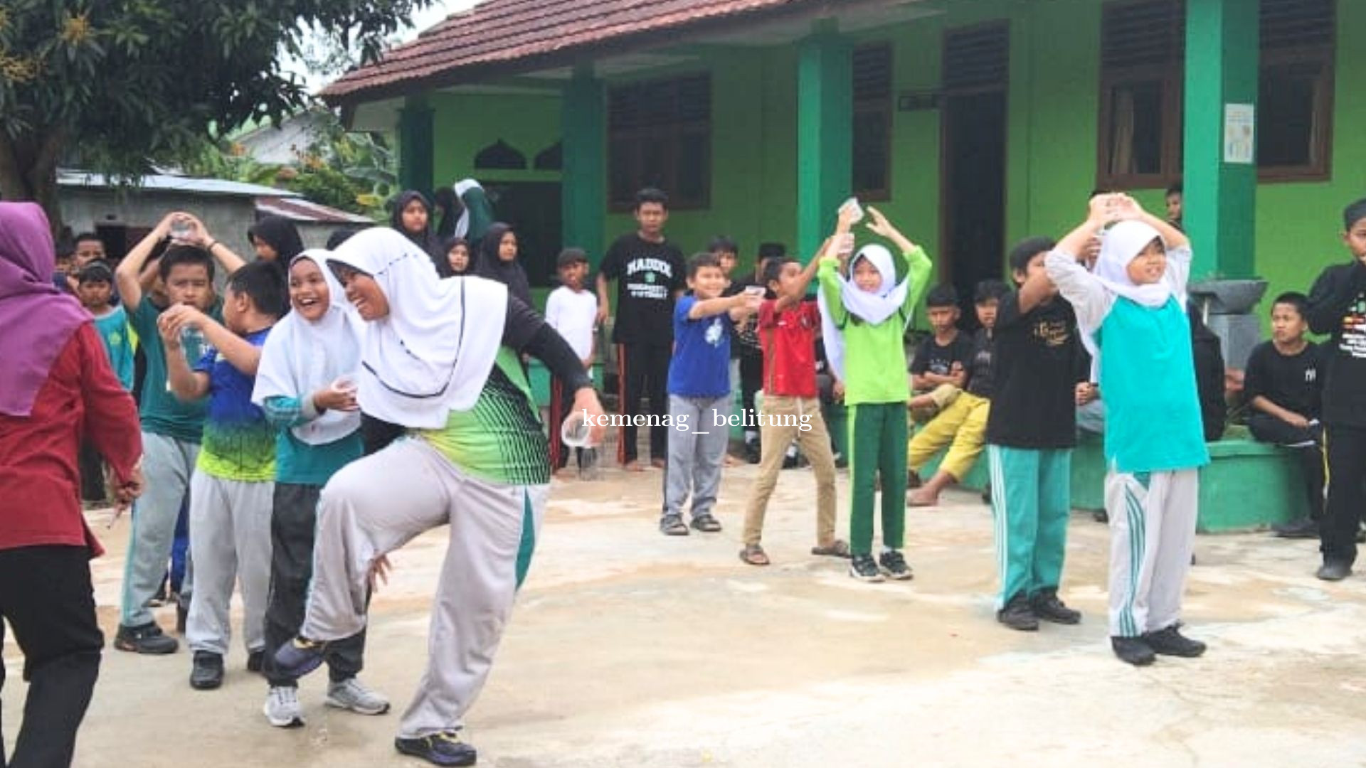 MIN 1 Belitung Meriahkan HUT RI ke-80 dengan Berbagai Lomba
