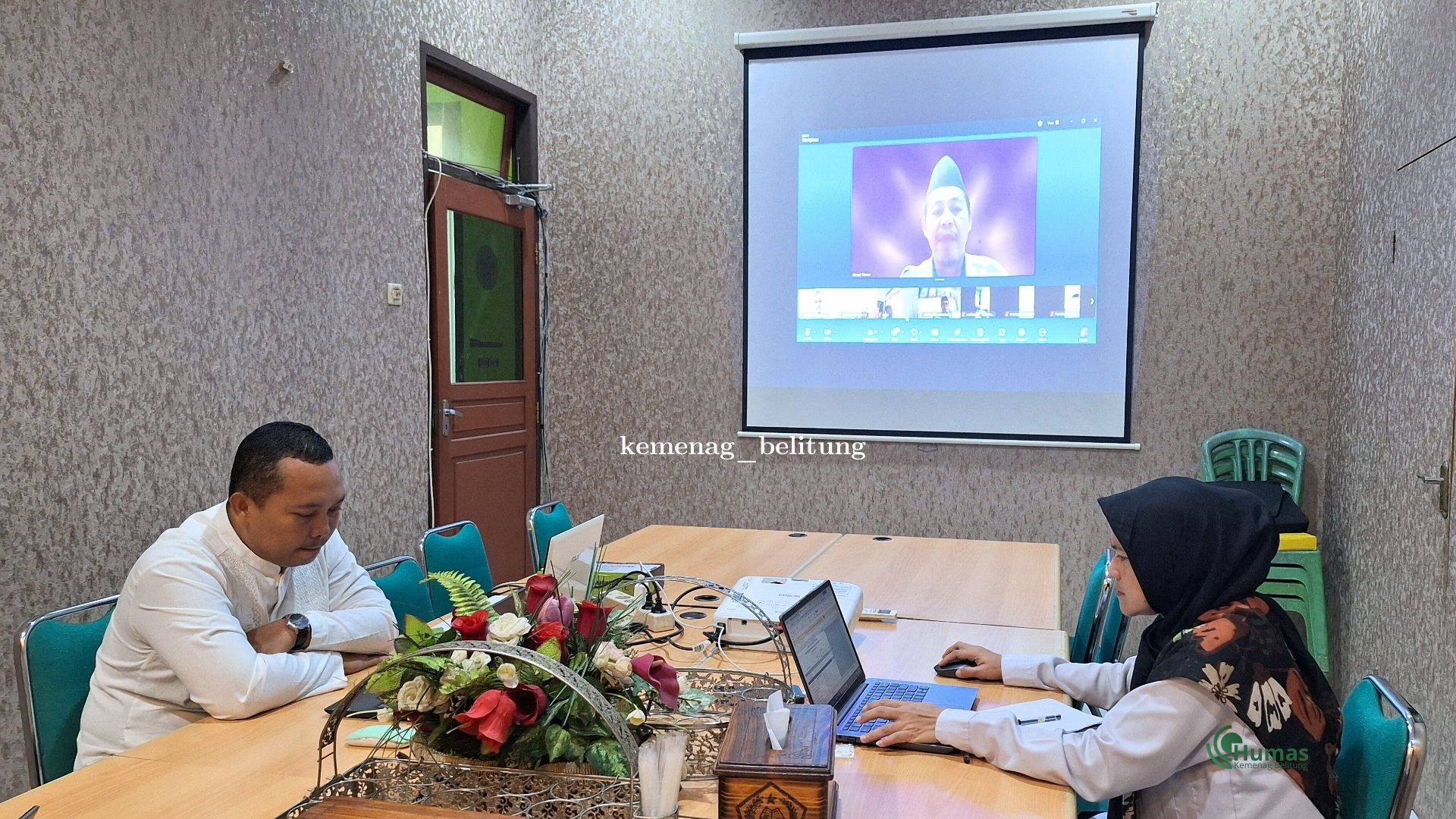 Sempurnakan Administrasi Kinerja, Seksi Bimas Islam Kemenag Belitung Gelar Rapat Zoom Penyusunan SKP