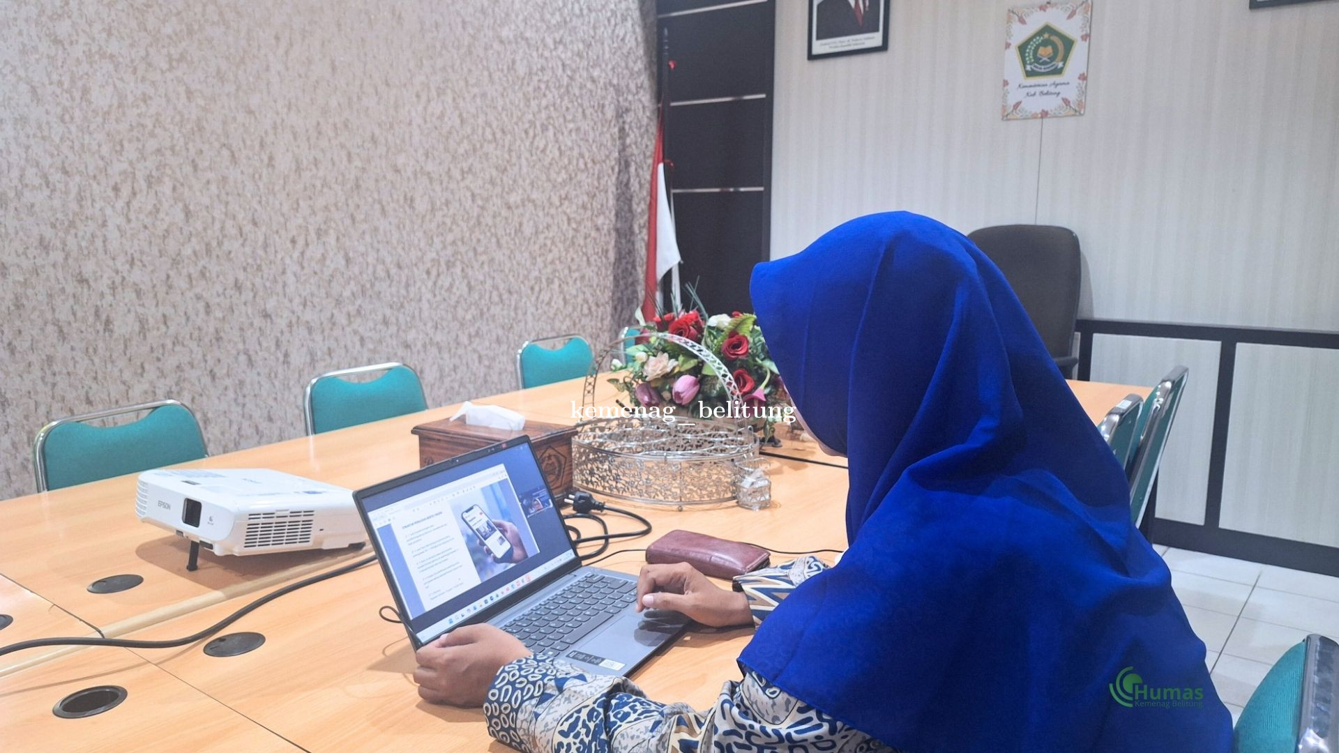 Admin Humas Website Kemenag Belitung Ikuti Zoom Penulisan Berita Digital